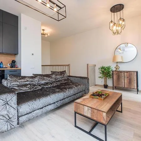 Pajurio Oaze Kunigiskese, Mano Jura Appartement