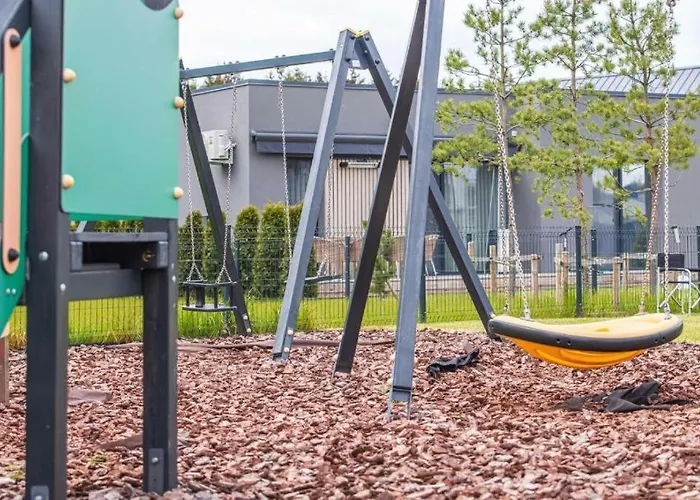 Pajurio Oaze Kunigiskese, Mano Jura * פלאנגה